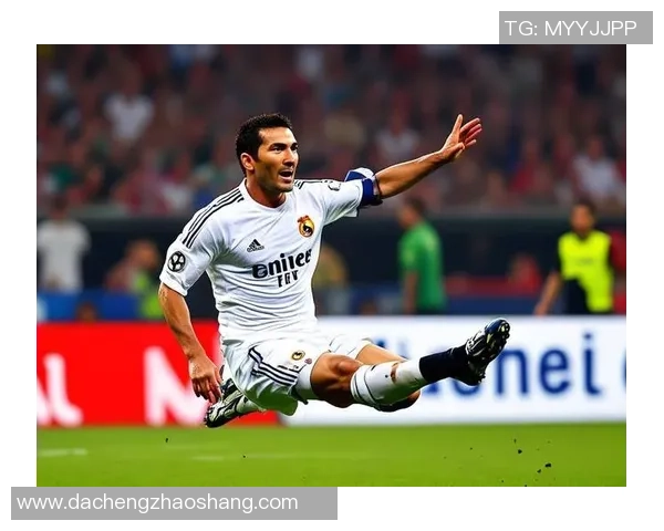 从街头小子到绿茵场上的传奇足球明星的奋斗历程与心路历程 从街头小子到绿茵场上的传奇足球明星的奋斗历程与心路历程